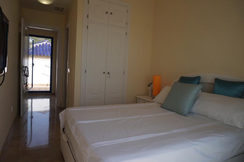 Duquesa Suite And Golf With A Spectacular Sea View Manilva Extérieur photo